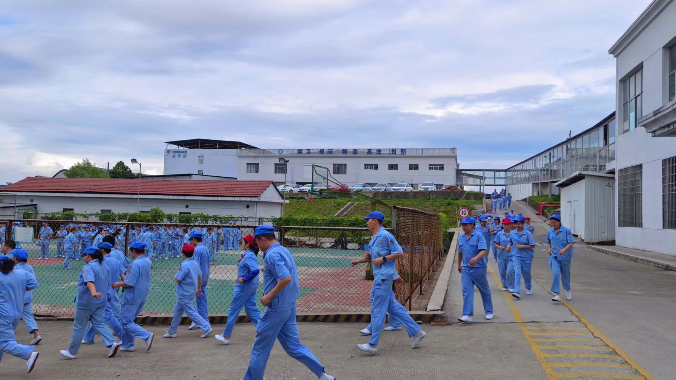 清静第一，，，，，，消防演习走起！_利记 | 专业的薄膜电容器、新能源电容制造商
