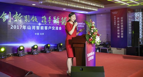 江山智能酷帅曾大虾，一大波美图带你亲临北京BICES展