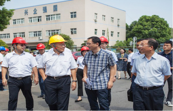 商务部合作司刘民强副司长一行调研江山智能