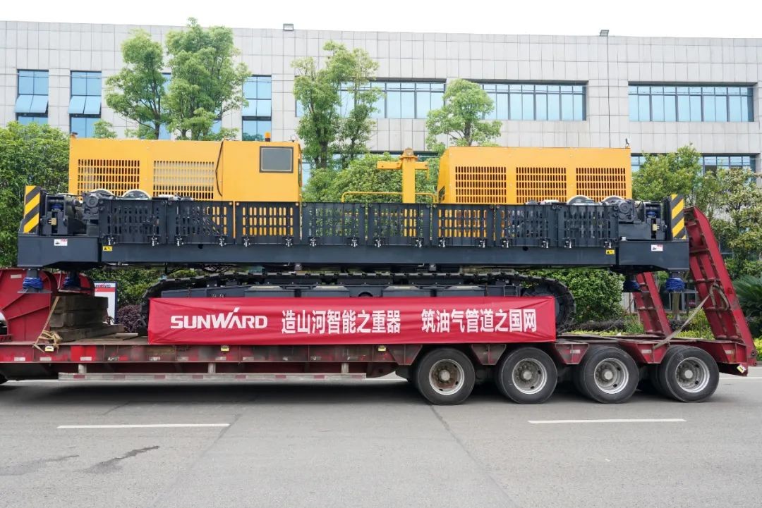 江山智能世界首台套油气管路设备发往国度沉点工程