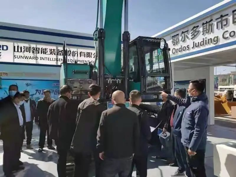 江山智能绿巨人闪亮登场鄂尔多斯国际煤博会