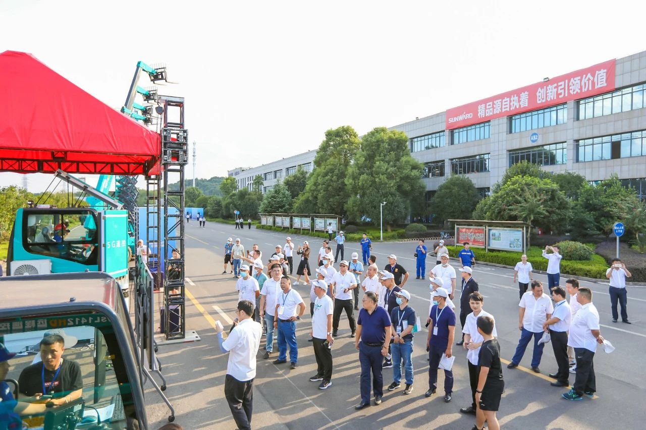 远程？+仿真培训！全球初创5G？胤抡媾嘌抵腔燮教ń艹隽料