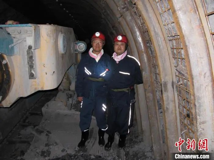 媒体聚焦 | 中新社专访——江山智能首创人何清华：向着太阳驰骋的筑梦人