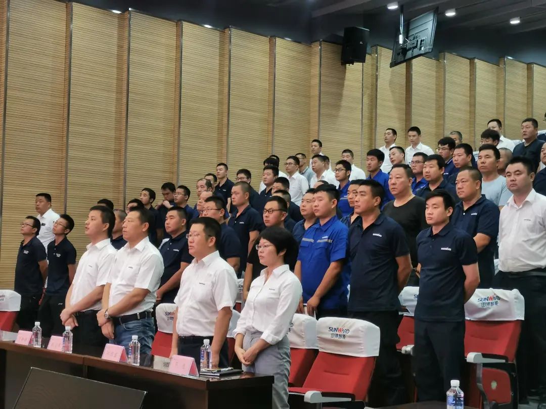 20210926085533_12532 江山智能挖掘机事业部启动2021服务技术评定暨服务万里行总结大会