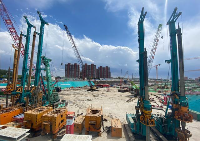 大国沉器！江山智能超等设备助力北京城市副中心综合交通枢纽站建设