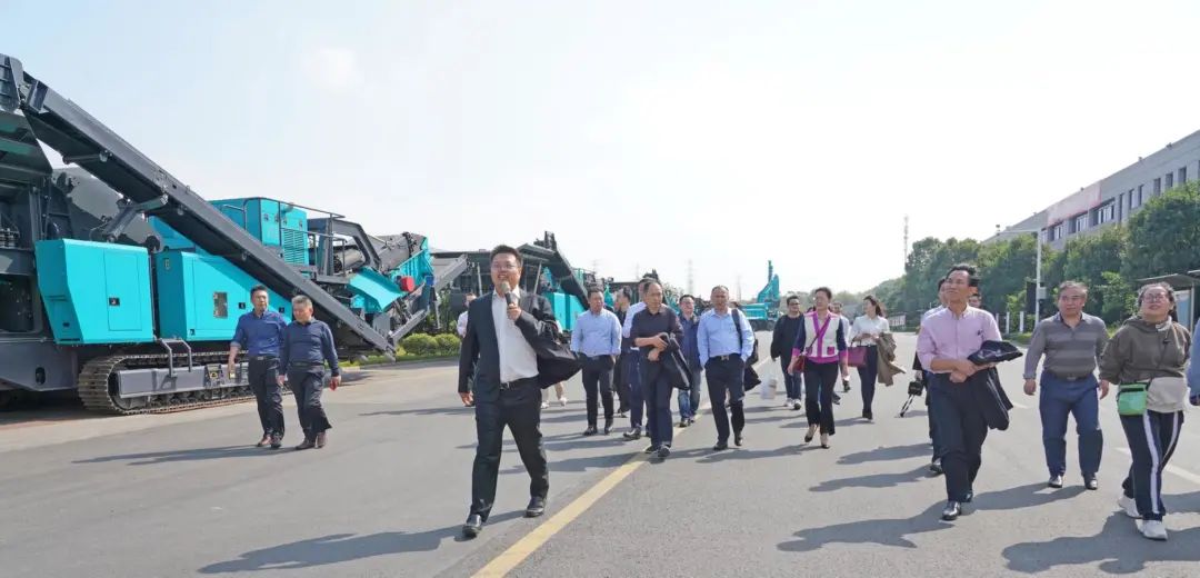 20211013111639_46283 湖南省矿业协会第二届一次会员代表大会暨第二届一次理事会在江山智能顺利召开