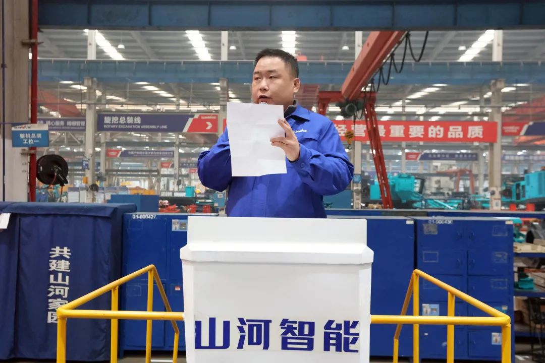 20211202083457_49382 向楷模进建!江山智能56名职工受到职工职业技术较量赞美