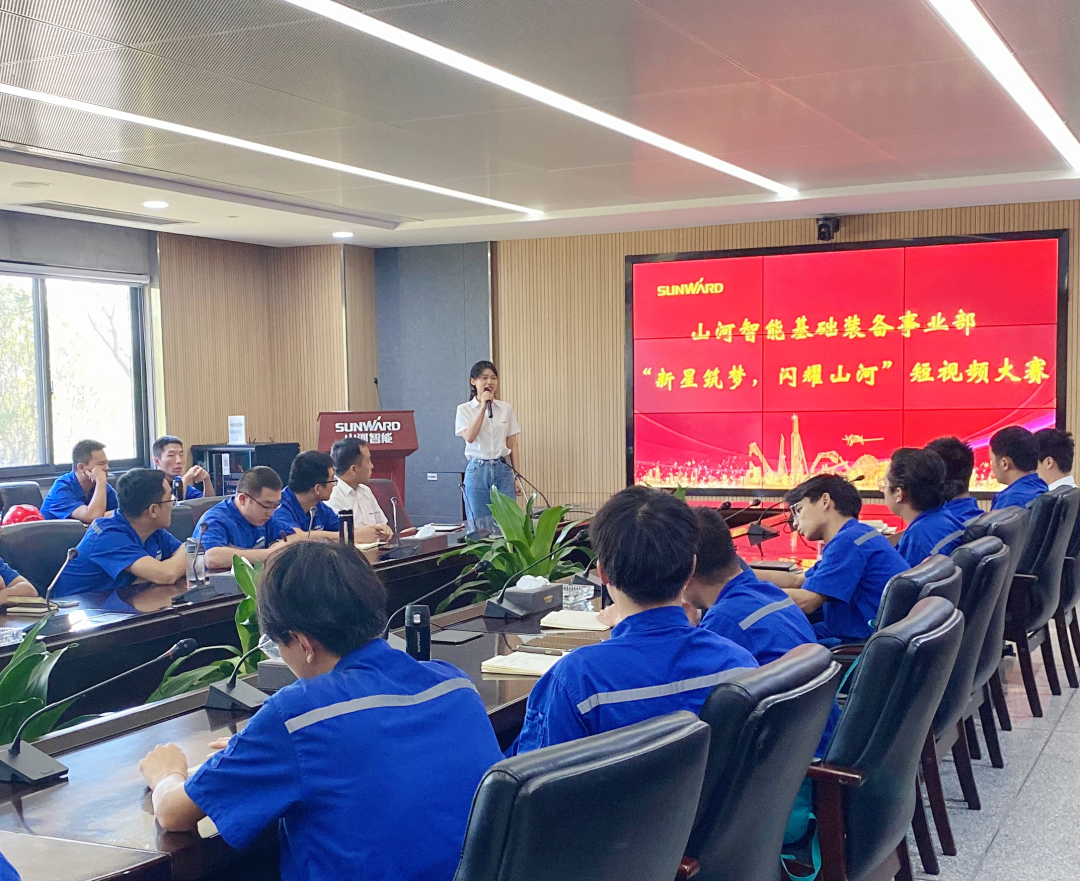 20220106090755_46759 你好 2022!再见 2021!我与江山智能共成长