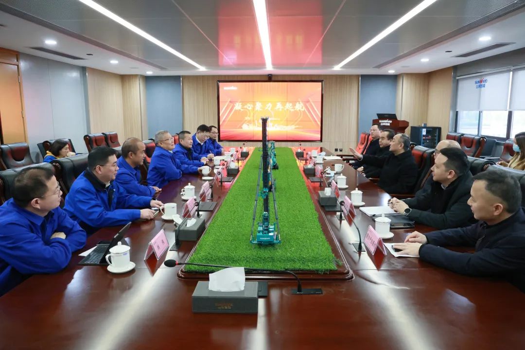 20220210084706_99456 张庆红调研江山智能