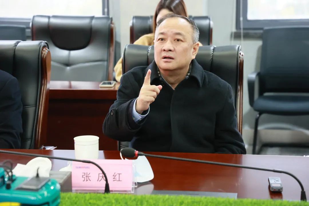 20220210085022_38125 张庆红调研江山智能