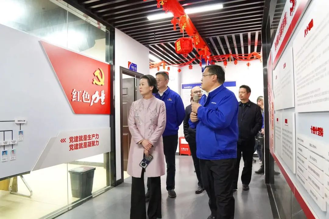 20220302084839_96016 长沙市总工会、长沙经开区总工会一行调研江山智能