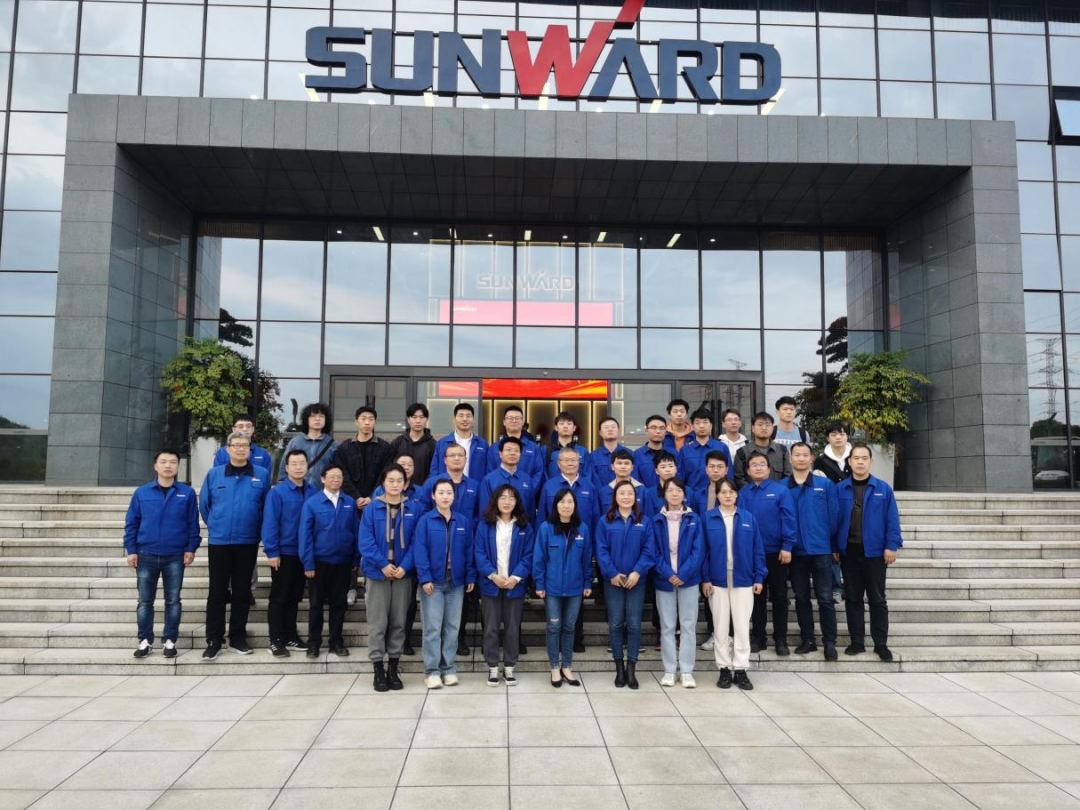 20220311084421_20720 校企联手!新任中南大学钻研生企业导师来了