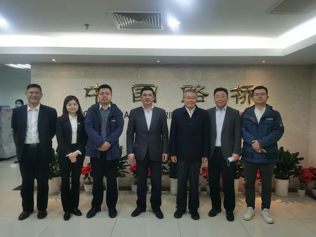 20220318092123_51898 探求合作新模式!何清华带队赴中国路桥造访互换