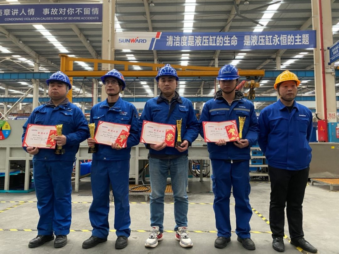 江山工匠 | “浪波”不言苦，甘为“人梯”承大沉