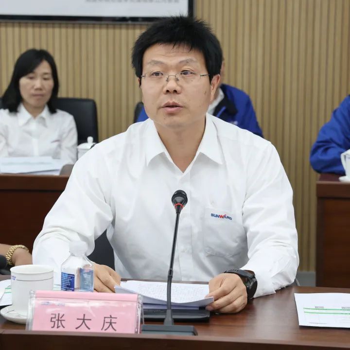 20220518092751_44357 深入产学研合作!中南大学堂长、中国工程院院士田红旗率团造访江山智能