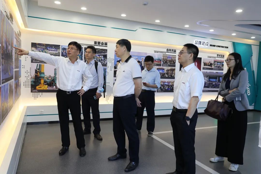 20220526091405_67952 昭通工控集团副总经理李绍康调研江山智能