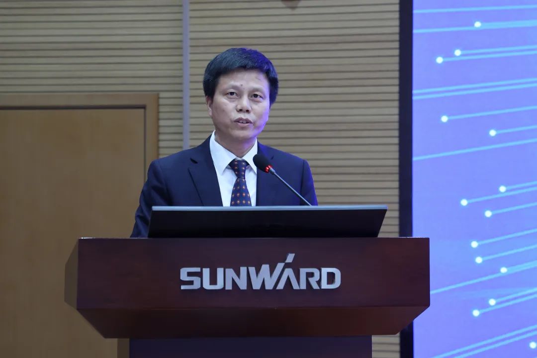 创新引领，智造未来！“2022院士专家长沙杏妆高端设备高质量发展钻研会隆沉进行