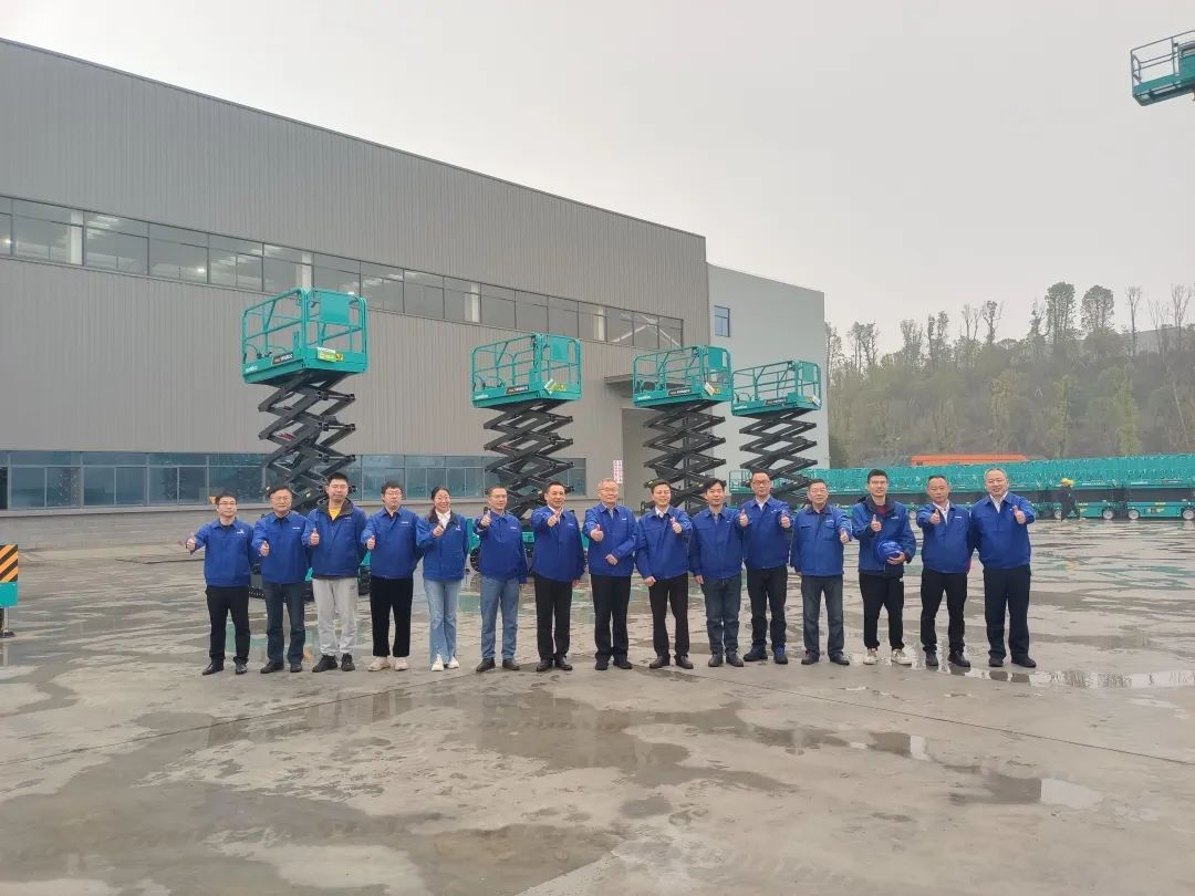 出厂即“前途”！江山智能首款履带剪叉式高空作业平台批量上市