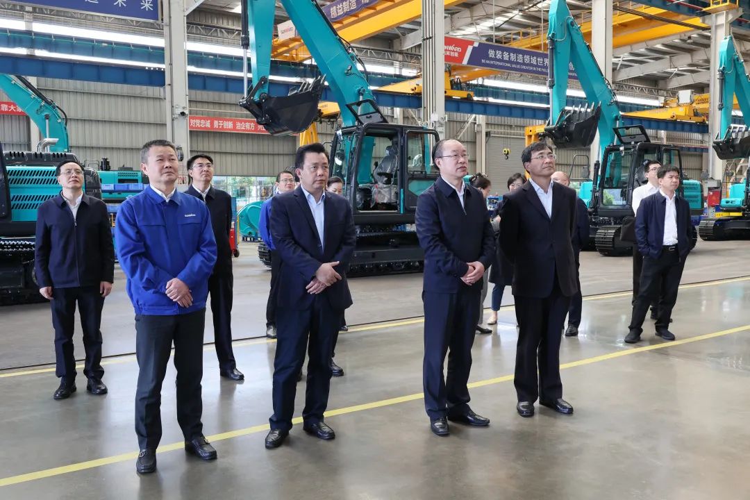 20230411083427_26335 人社部党组成员、副部长俞家栋调查调研江山智能