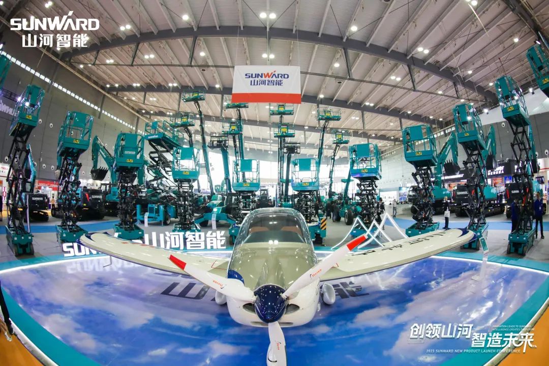 20230516085030_54376 聚焦电动化、智能化!江山智能全系列高空机械产品亮相长沙展