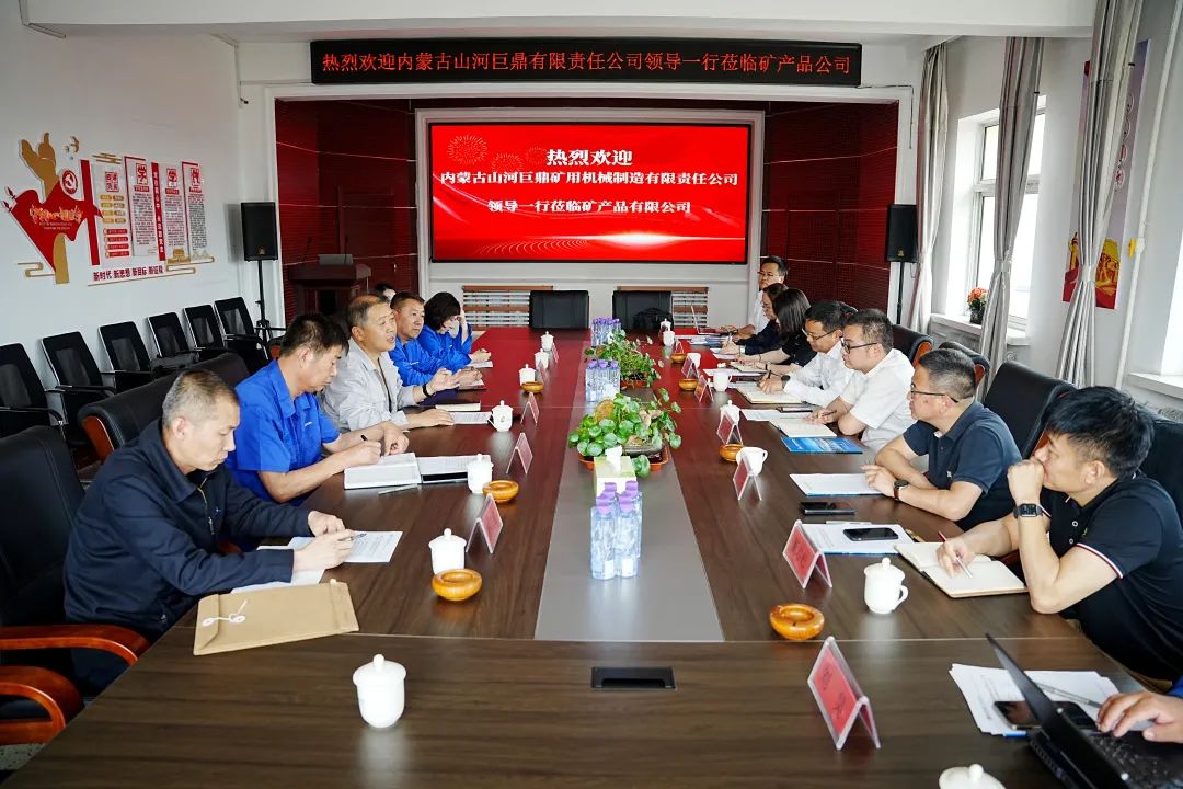 持续助力“双碳”指标，江山巨鼎LNG矿卡在辽宁批量利用