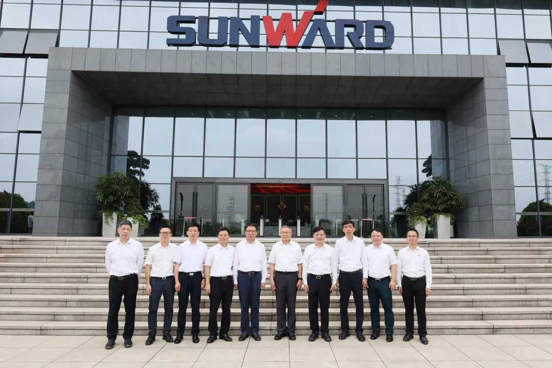 20230607082121_90011 中国联通集团副总经理梁宝俊到访江山智能