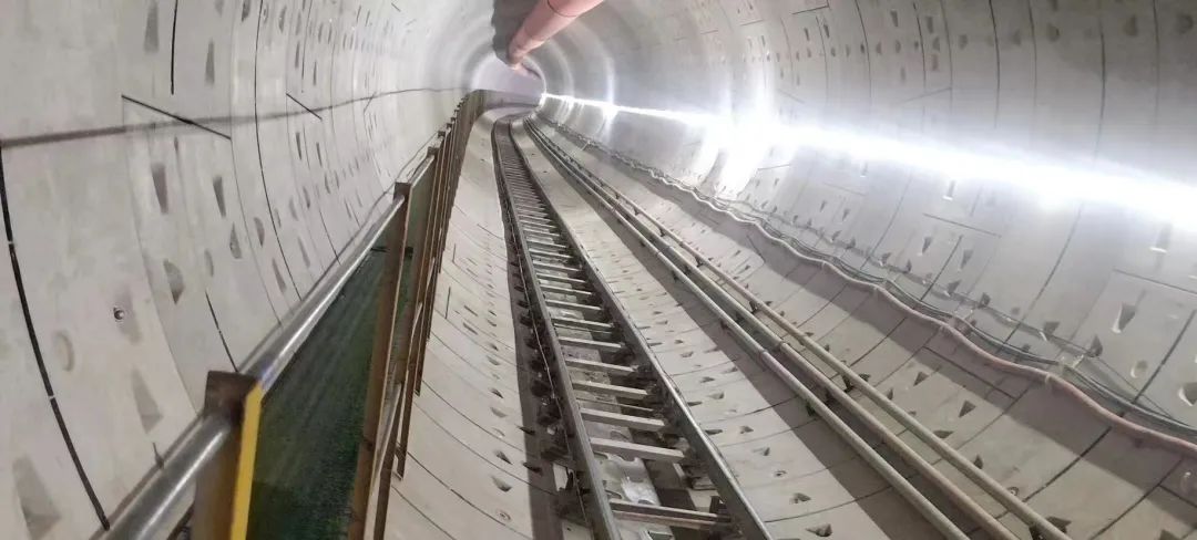 20230627200735_89448 喜报!中铁江山丽江地铁3号线四期工程盾构施工圆满实现