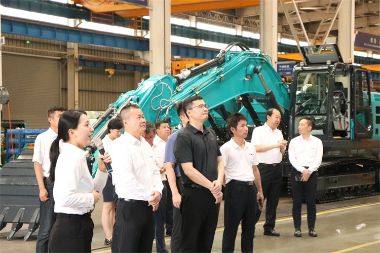 20230808140404_39547 国度应急治理部接济协和谐预案治理局副局长颜彬一行调研江山智能