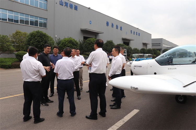20230808140507_46144 国度应急治理部接济协和谐预案治理局副局长颜彬一行调研江山智能