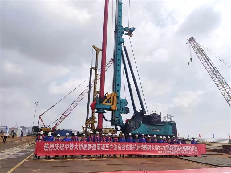 再战世界级工程！江山智能超等旋挖钻机SWDM800H助建荆门湾跨海铁路桥项目