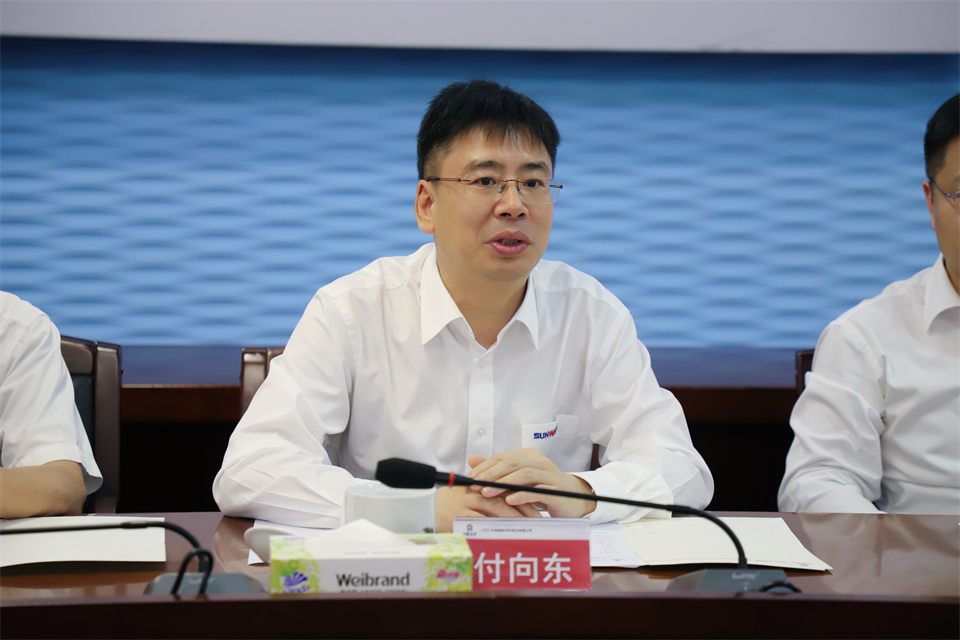 20240510174310_36831 “双向奔赴 合作共赢”江山智能与中钨高新签定战术合作和谈