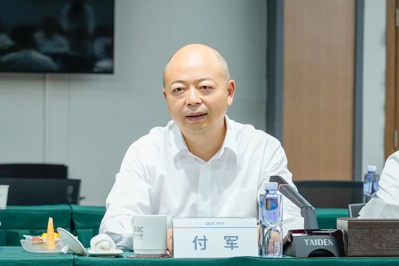 江山智能与易普力公司深入战术合作，共筑混装设备技术转化新标杆