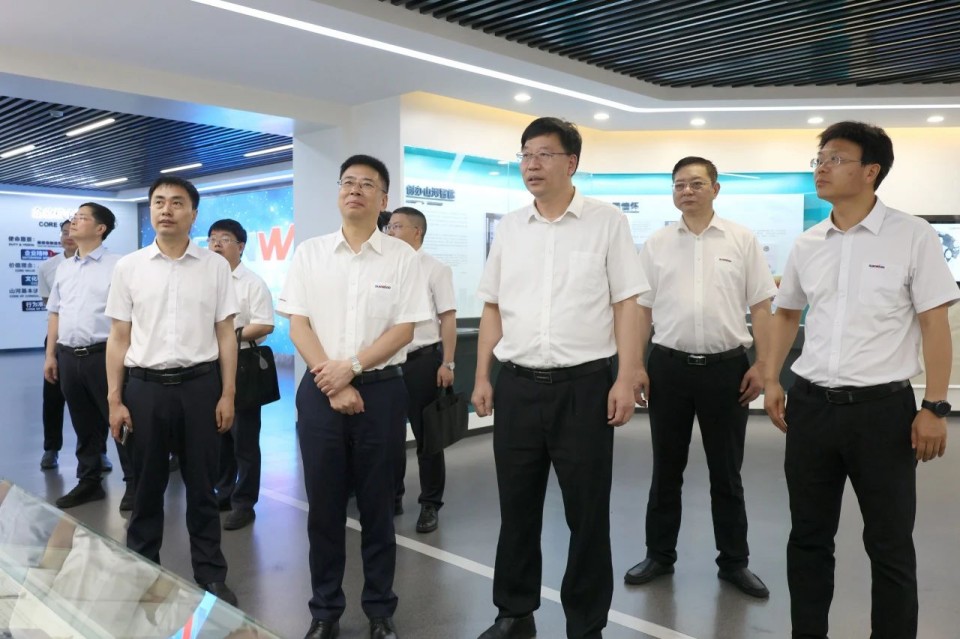 20250523091828_46888 中国工程院院士、中南林业科技大学党委书记吴义强一行到江山智能发展访企拓岗活动