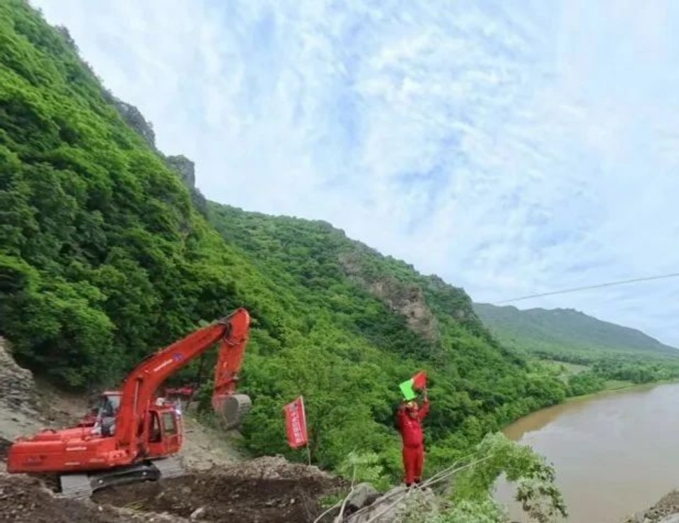 硬核破解“最后一公里”难题，江山智能应急接济设备助力“应急使命·2025”演习！