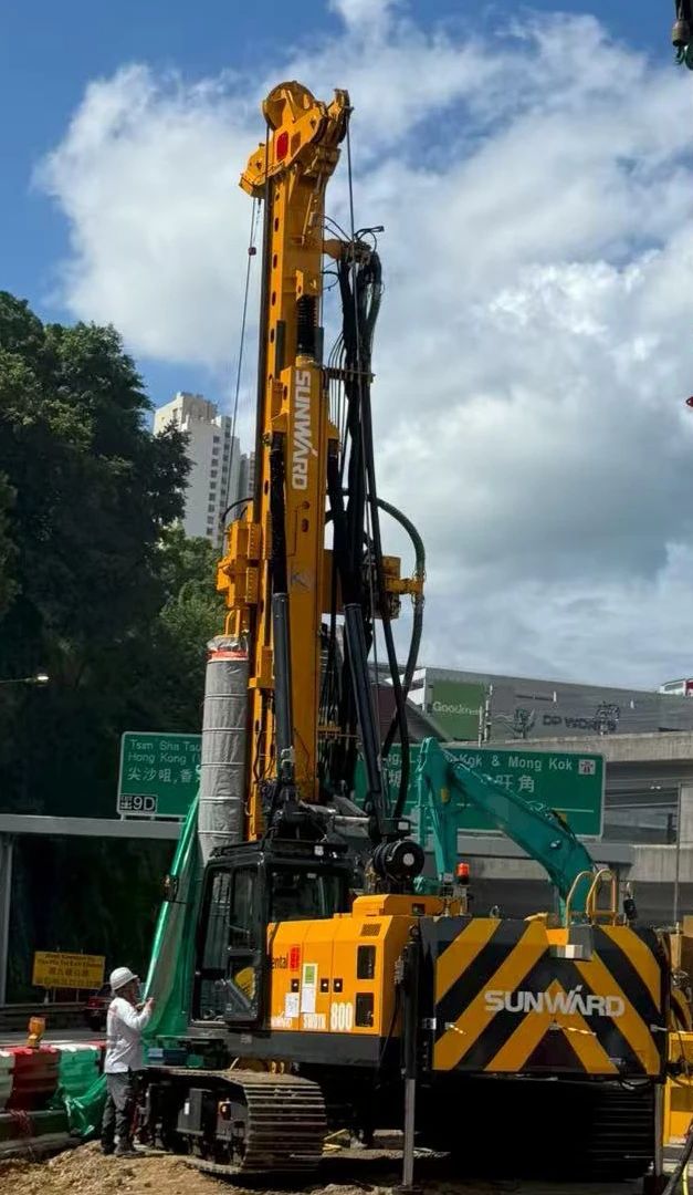 硬核首秀!江山智能SWDTH800大直径潜孔锤钻机进击香港市场