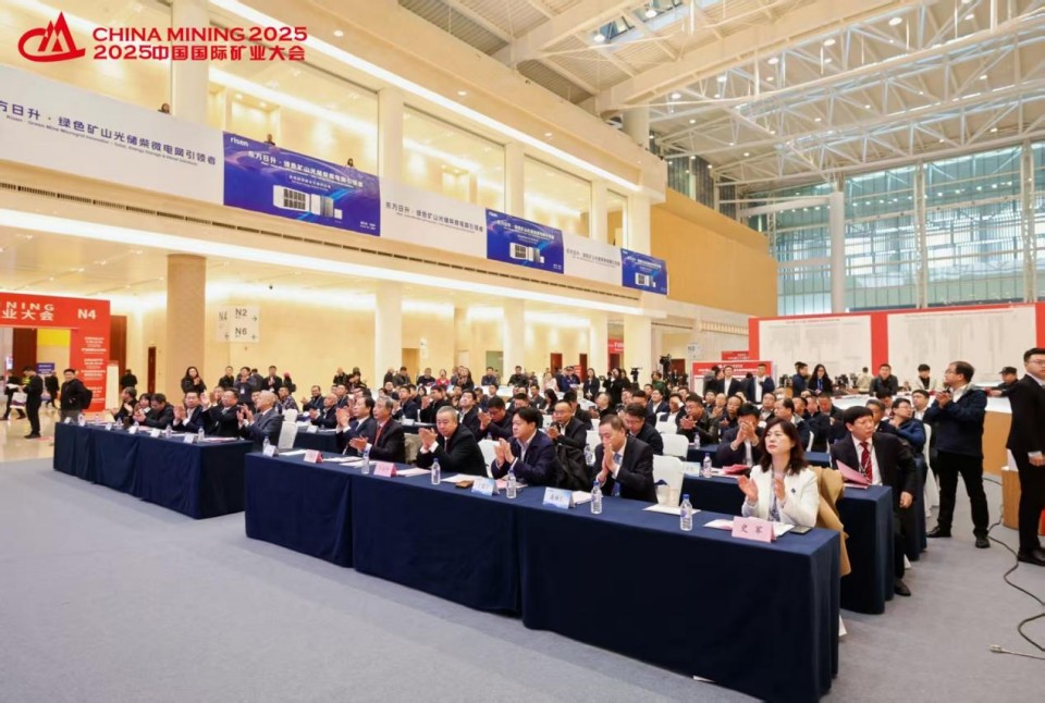 20251029143318_70679 “地勘设备能力提升的沉大突破”!江山智能结合中国煤炭地质总局颁布T138车载钻机